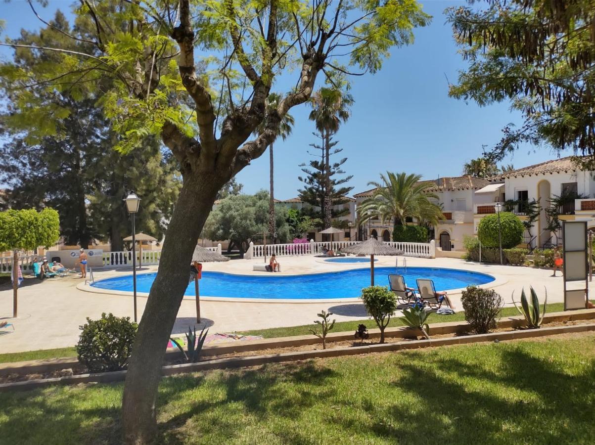 El Mirador, Villamartin, Cot To Hire, Wifi, Pool, Parking Eksteriør billede